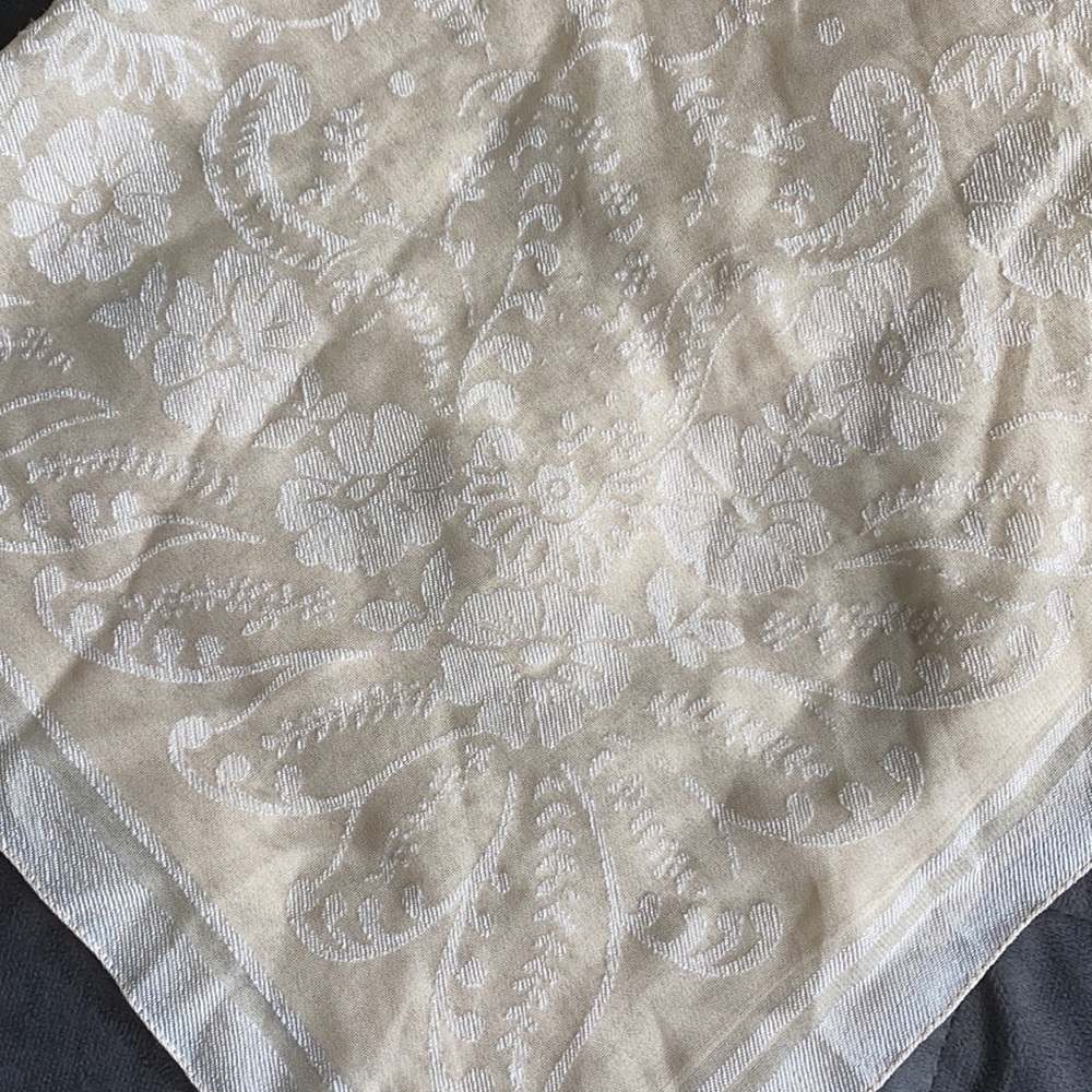 Lace scarf